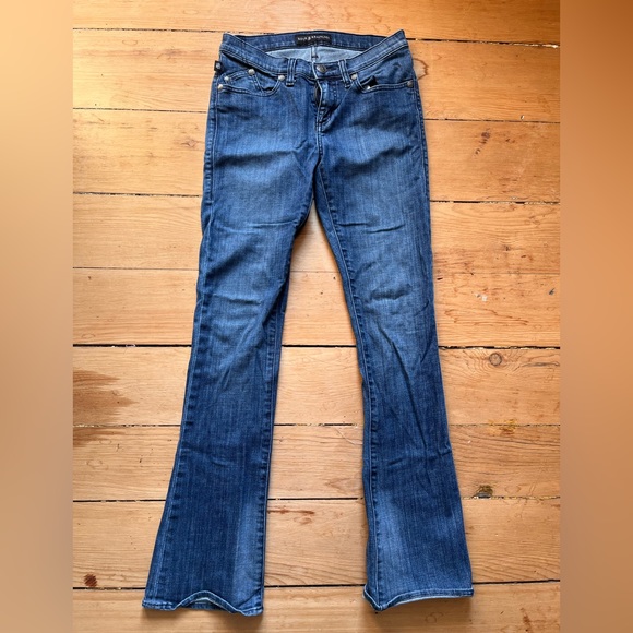 Rock & Republic Kasandra Jeans - Picture 3 of 4